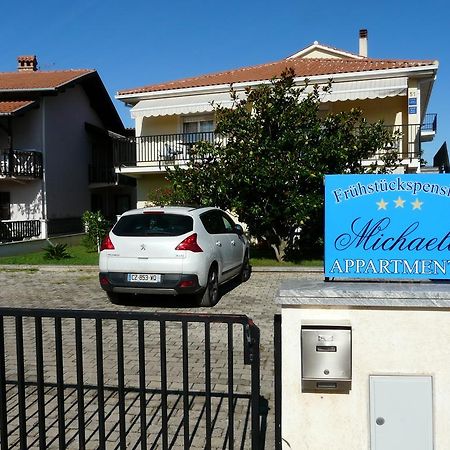 Apartments And Rooms Michaela Fažana Exterior foto